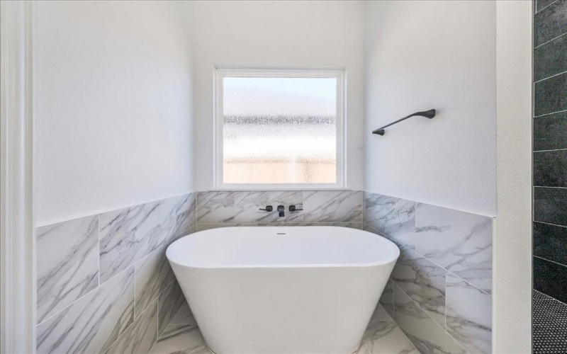 4609 Eagle Nest Court, Granbury, TX 76048, 4 Habitaciones Habitaciones , ,2 BañosBaños,Residential,En Venta,4609 Eagle Nest Court,0,21128855