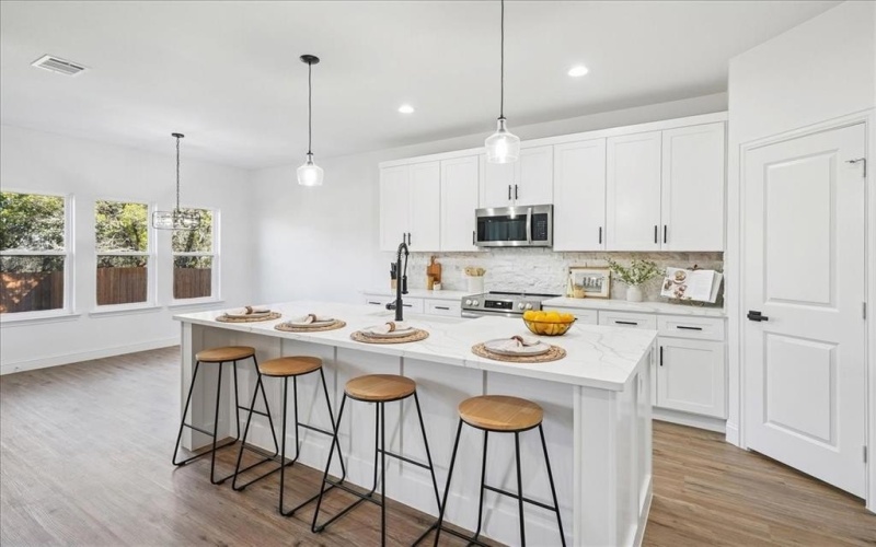 4609 Eagle Nest Court, Granbury, TX 76048, 4 Habitaciones Habitaciones , ,2 BañosBaños,Residential,En Venta,4609 Eagle Nest Court,0,21128855