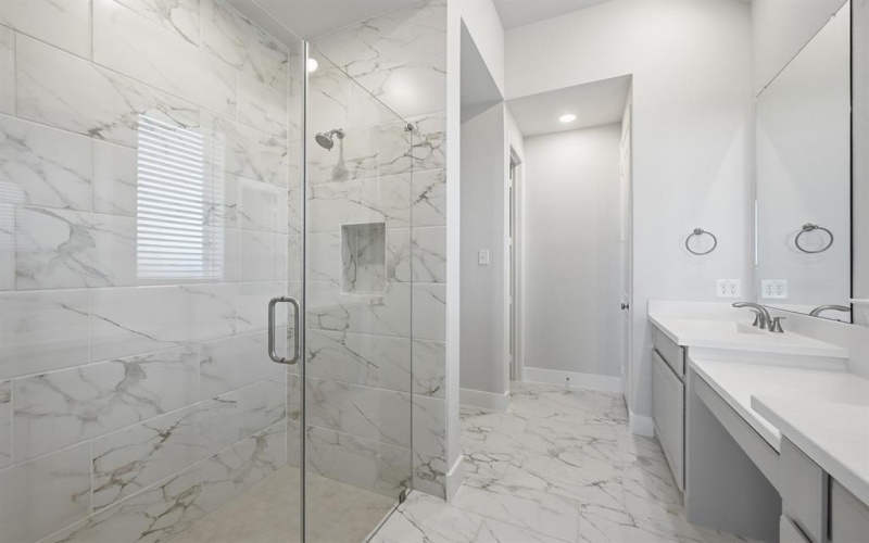 2824 La Paloma, Sherman, TX 75092, 3 Bedrooms Bedrooms, ,3 BathroomsBathrooms,Residential,For Sale,2824 La Paloma,0,21129117