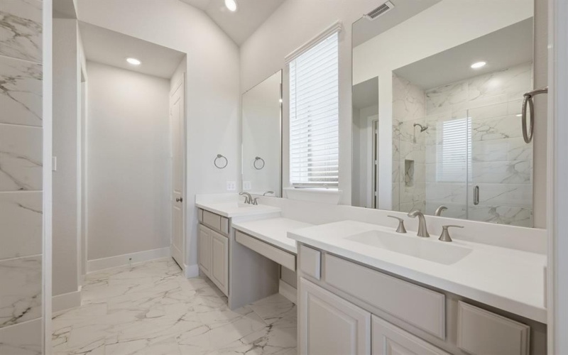 2824 La Paloma, Sherman, TX 75092, 3 Bedrooms Bedrooms, ,3 BathroomsBathrooms,Residential,For Sale,2824 La Paloma,0,21129117