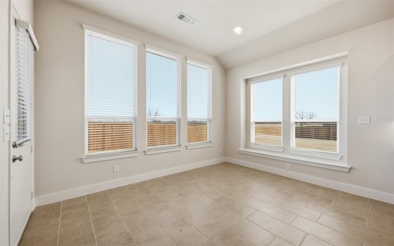 2824 La Paloma, Sherman, TX 75092, 3 Bedrooms Bedrooms, ,3 BathroomsBathrooms,Residential,For Sale,2824 La Paloma,0,21129117