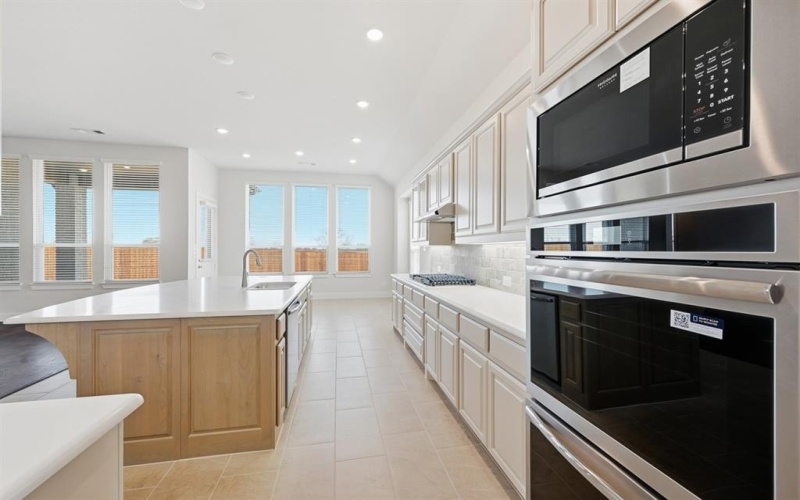 2824 La Paloma, Sherman, TX 75092, 3 Bedrooms Bedrooms, ,3 BathroomsBathrooms,Residential,For Sale,2824 La Paloma,0,21129117