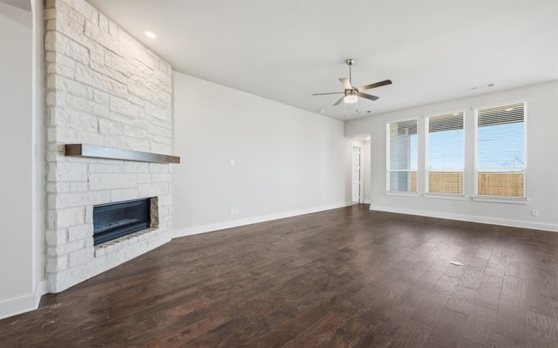 2824 La Paloma, Sherman, TX 75092, 3 Bedrooms Bedrooms, ,3 BathroomsBathrooms,Residential,For Sale,2824 La Paloma,0,21129117