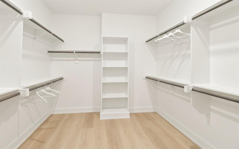 13351 Goodland Street #101, Farmers Branch, TX 75234, 3 Bedrooms Bedrooms, ,3 BathroomsBathrooms,Residential,For Sale,13351 Goodland Street,0,21129480