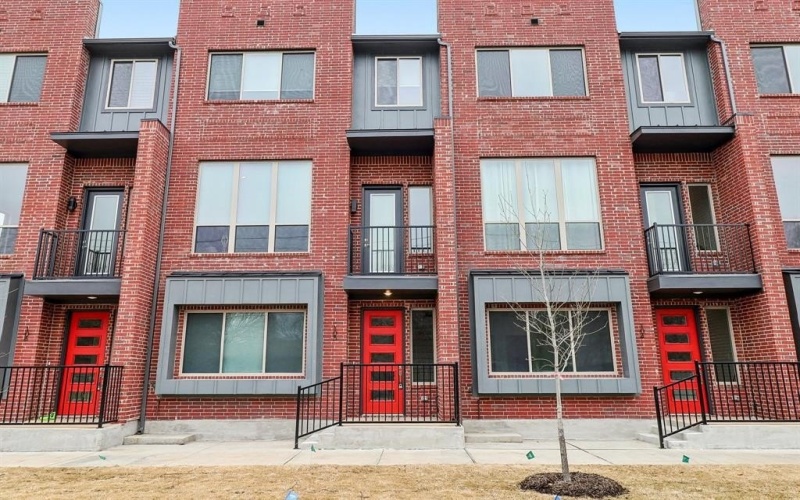 13351 Goodland Street #101, Farmers Branch, TX 75234, 3 Bedrooms Bedrooms, ,3 BathroomsBathrooms,Residential,For Sale,13351 Goodland Street,0,21129480