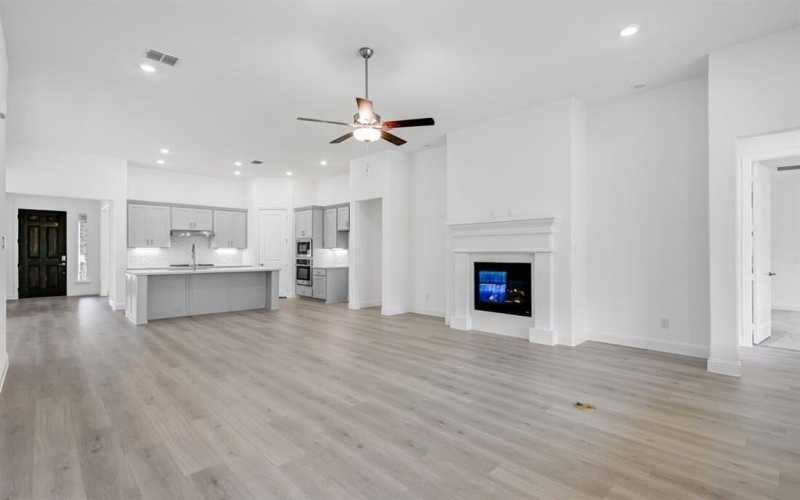 1408 Holly Trail, Northlake, TX 76226, 4 Bedrooms Bedrooms, ,3 BathroomsBathrooms,Residential,For Sale,1408 Holly Trail,0,21129722