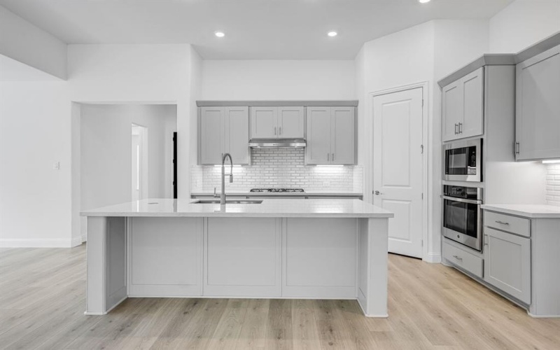 1408 Holly Trail, Northlake, TX 76226, 4 Bedrooms Bedrooms, ,3 BathroomsBathrooms,Residential,For Sale,1408 Holly Trail,0,21129722