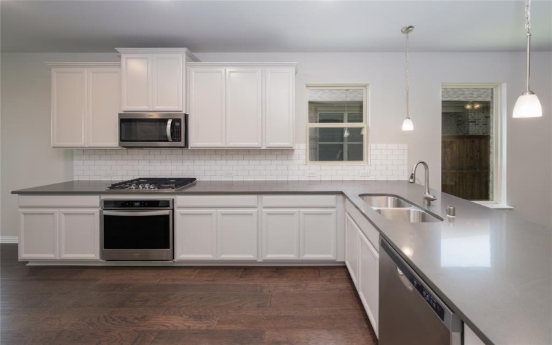 17048 Mimbre Drive, Justin, TX 76247, 3 Habitaciones Habitaciones , ,2 BañosBaños,Residential,En Venta,17048 Mimbre Drive,0,21129740