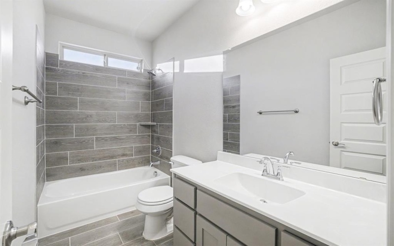 2404 Peebles Drive, Denton, TX 76207, 5 Habitaciones Habitaciones , ,3 BañosBaños,Residential,En Venta,2404 Peebles Drive,0,21129906