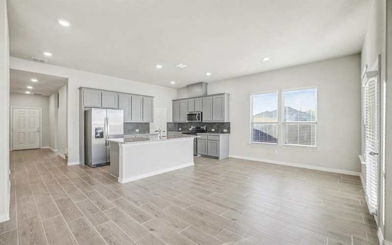 2404 Peebles Drive, Denton, TX 76207, 5 Habitaciones Habitaciones , ,3 BañosBaños,Residential,En Venta,2404 Peebles Drive,0,21129906