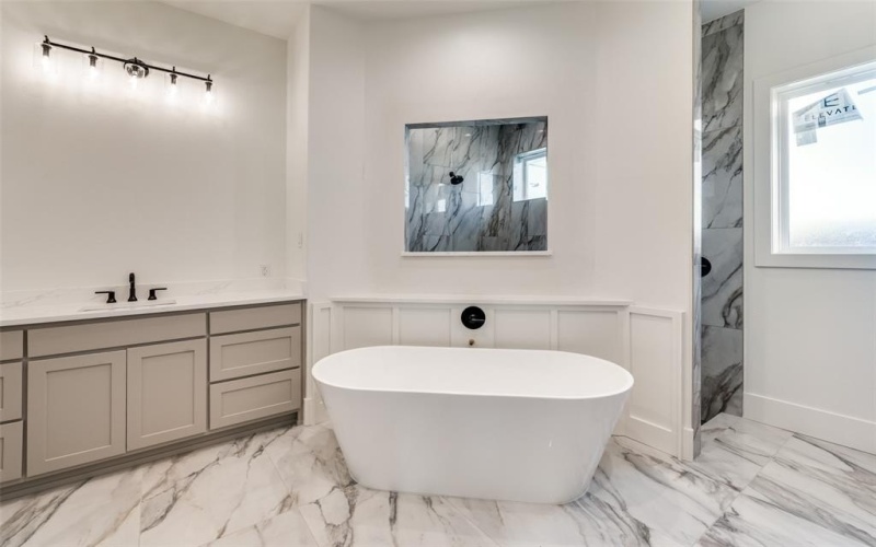 932 Bandon Dunes Drive, Fort Worth, TX 76028, 4 Bedrooms Bedrooms, ,3 BathroomsBathrooms,Residential,For Sale,932 Bandon Dunes Drive,0,21129909