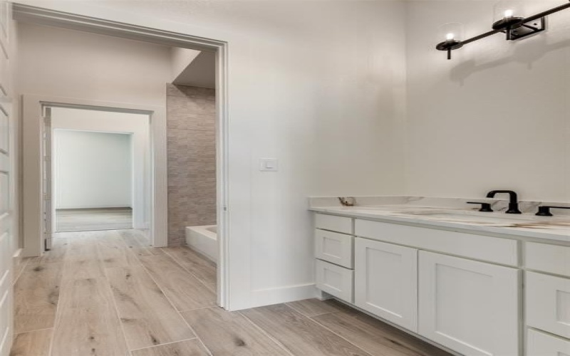 932 Bandon Dunes Drive, Fort Worth, TX 76028, 4 Bedrooms Bedrooms, ,3 BathroomsBathrooms,Residential,For Sale,932 Bandon Dunes Drive,0,21129909