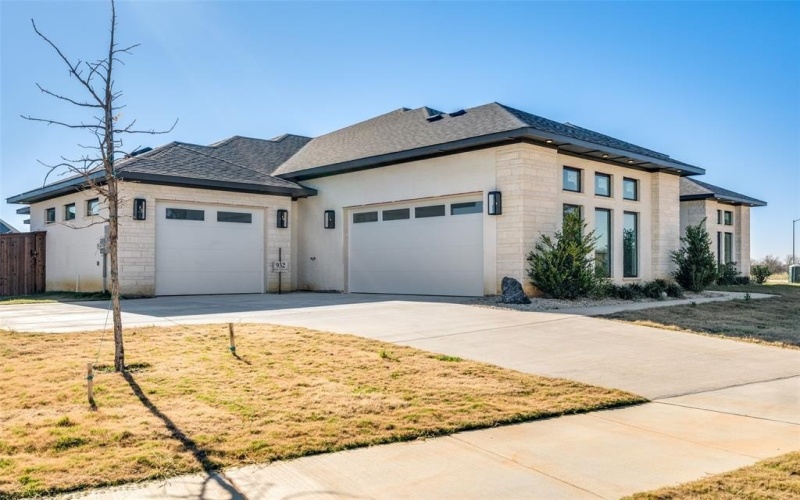 932 Bandon Dunes Drive, Fort Worth, TX 76028, 4 Bedrooms Bedrooms, ,3 BathroomsBathrooms,Residential,For Sale,932 Bandon Dunes Drive,0,21129909