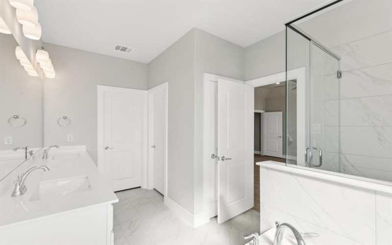 4560 Night Hawk Trail, Waxahachie, TX 75165, 5 Habitaciones Habitaciones , ,3 BañosBaños,Residential,En Venta,4560 Night Hawk Trail,0,21129952