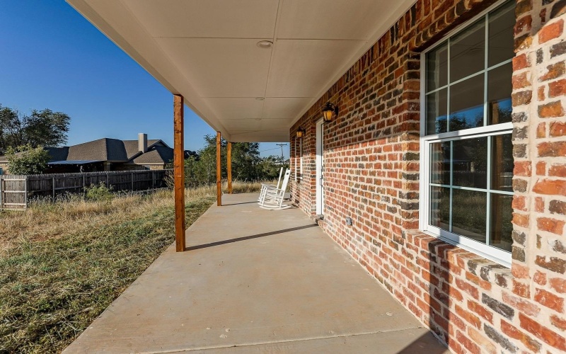 1609 N Akron Avenue, Lubbock, TX 79415, 4 Bedrooms Bedrooms, ,3 BathroomsBathrooms,Residential,For Sale,1609 N Akron Avenue,202414632