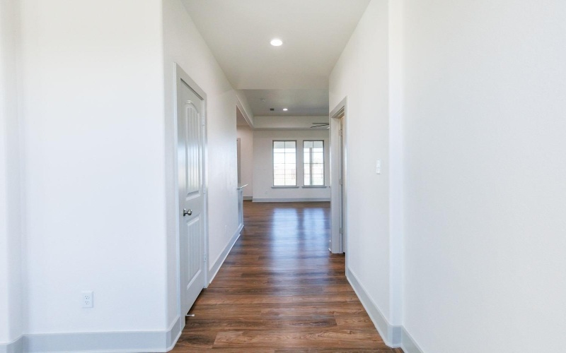 19215 County Road 2240, Lubbock, TX 79423, 4 Habitaciones Habitaciones , ,2 BañosBaños,Residential,En Venta,19215 County Road 2240,202415557