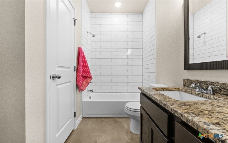 414 W Avenue C, Copperas Cove, TX 76522, 3 Habitaciones Habitaciones , ,2 BañosBaños,Residential,En Venta,414 W Avenue C,0,581379