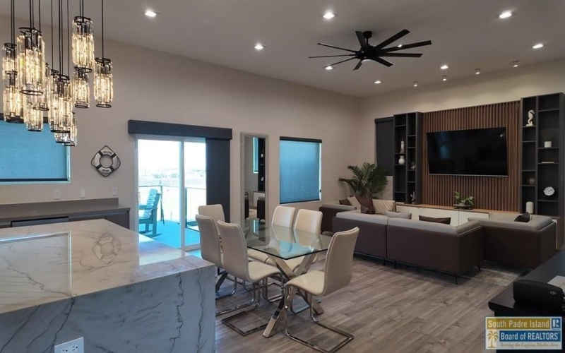 233 Anne Bonny, Port Isabel, TX 78579, 5 Habitaciones Habitaciones , ,6 BañosBaños,Residential,En Venta,233 Anne Bonny,0,104648