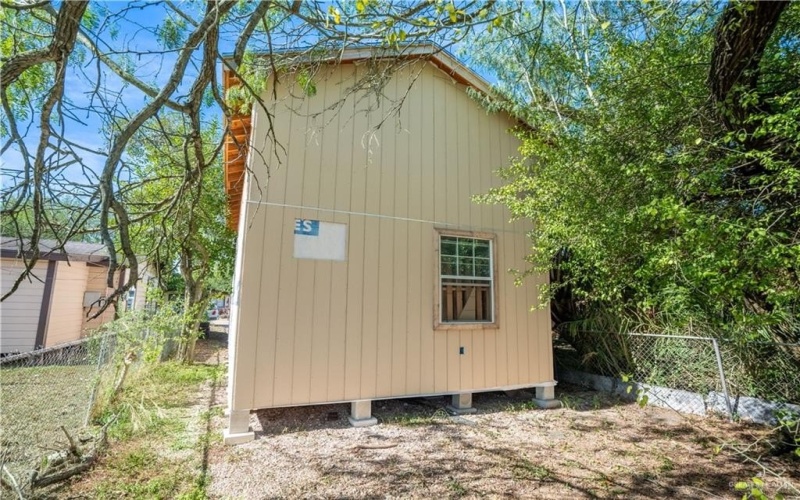 115 S Guerra Avenue, Weslaco, TX 78596, 3 Bedrooms Bedrooms, ,1 BathroomBathrooms,Residential,For Sale,115 S Guerra Avenue,0,488609