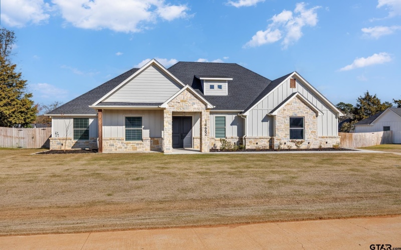 14662 Woodland Creek Dr, Tyler, TX 75706, 4 Bedrooms Bedrooms, ,2 BathroomsBathrooms,Residential,For Sale,14662 Woodland Creek Dr,0,25017640