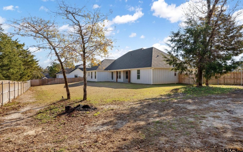 14662 Woodland Creek Dr, Tyler, TX 75706, 4 Bedrooms Bedrooms, ,2 BathroomsBathrooms,Residential,For Sale,14662 Woodland Creek Dr,0,25017640