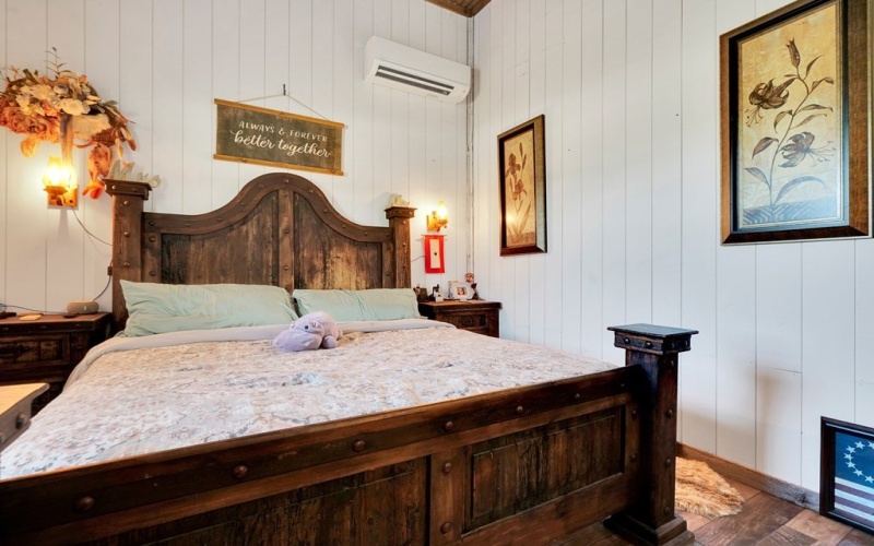 125 Valencia Dr, Kerrville, TX 78028, 5 Bedrooms Bedrooms, ,3 BathroomsBathrooms,Residential,For Sale,125 Valencia Dr,0,121041