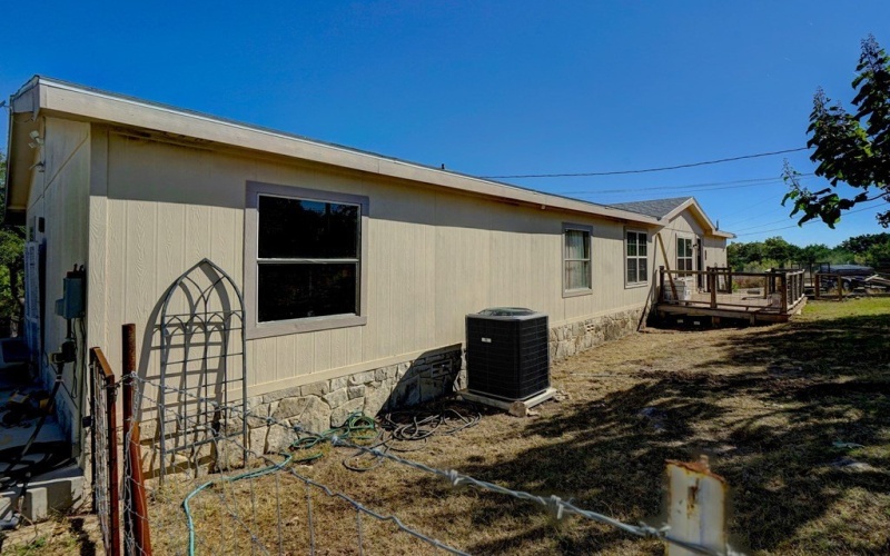 125 Valencia Dr, Kerrville, TX 78028, 5 Bedrooms Bedrooms, ,3 BathroomsBathrooms,Residential,For Sale,125 Valencia Dr,0,121041