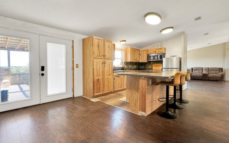 125 Valencia Dr, Kerrville, TX 78028, 5 Bedrooms Bedrooms, ,3 BathroomsBathrooms,Residential,For Sale,125 Valencia Dr,0,121041