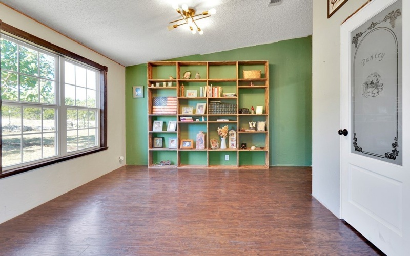 125 Valencia Dr, Kerrville, TX 78028, 5 Bedrooms Bedrooms, ,3 BathroomsBathrooms,Residential,For Sale,125 Valencia Dr,0,121041