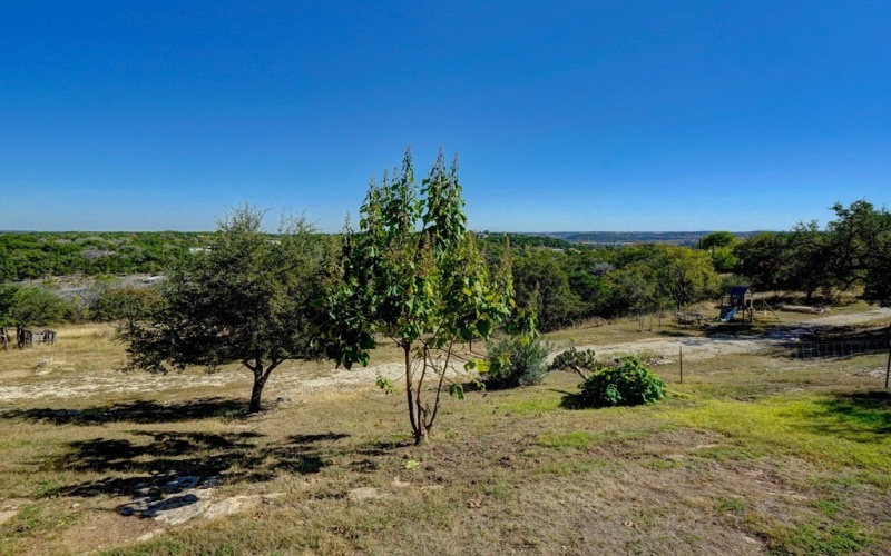 125 Valencia Dr, Kerrville, TX 78028, 5 Bedrooms Bedrooms, ,3 BathroomsBathrooms,Residential,For Sale,125 Valencia Dr,0,121041