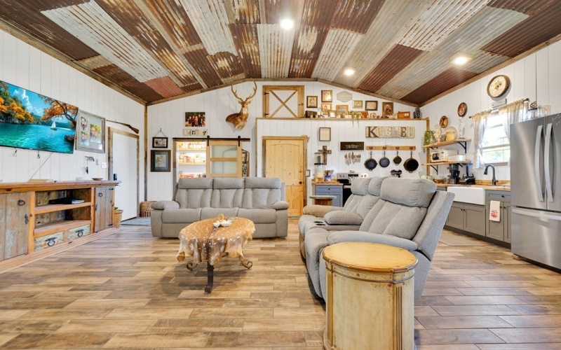 125 Valencia Dr, Kerrville, TX 78028, 5 Bedrooms Bedrooms, ,3 BathroomsBathrooms,Residential,For Sale,125 Valencia Dr,0,121041