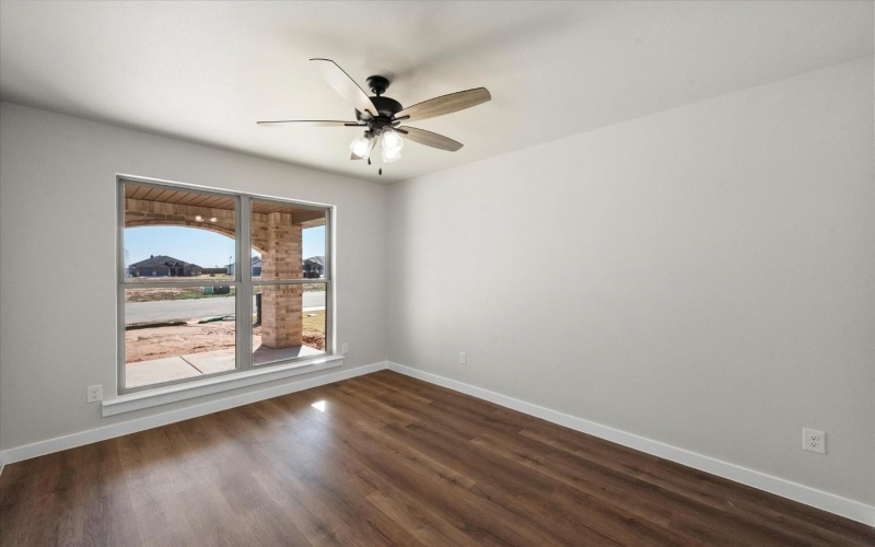 1204 E 31st Street, Wolfforth, TX 79382, 4 Habitaciones Habitaciones , ,3 BañosBaños,Residential,En Venta,1204 E 31st Street,202416021