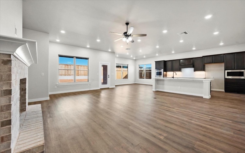 1204 E 31st Street, Wolfforth, TX 79382, 4 Habitaciones Habitaciones , ,3 BañosBaños,Residential,En Venta,1204 E 31st Street,202416021