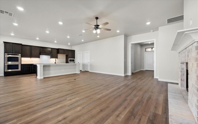1204 E 31st Street, Wolfforth, TX 79382, 4 Habitaciones Habitaciones , ,3 BañosBaños,Residential,En Venta,1204 E 31st Street,202416021