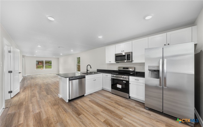 905 S Martin Luther King Jr Lane unit: B #B, Temple, TX 76501, 3 Bedrooms Bedrooms, ,2 BathroomsBathrooms,Residential,For Sale,905 S Martin Luther King Jr Lane unit: B,0,599791