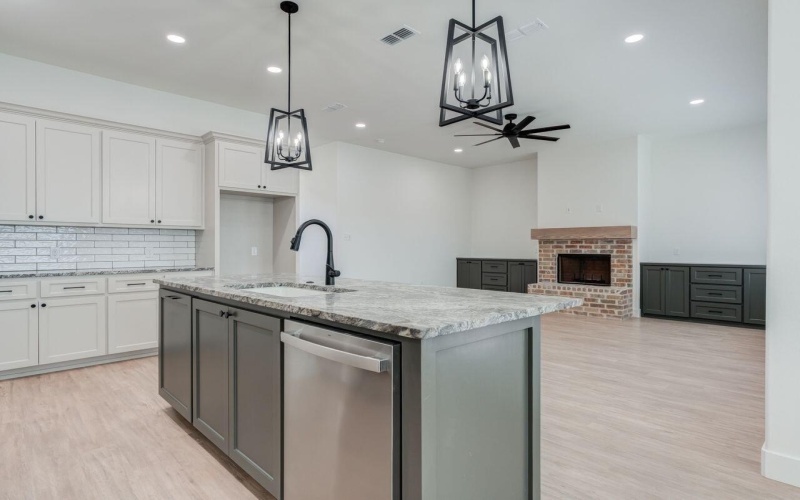 705 E 18th Street, Wolfforth, TX 79382, 3 Habitaciones Habitaciones , ,3 BañosBaños,Residential,En Venta,705 E 18th Street,0,202416514