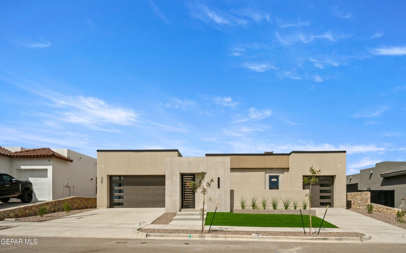 321 Blue Valley Drive, El Paso, TX 79928, 6 Bedrooms Bedrooms, ,3 BathroomsBathrooms,Residential,For Sale,321 Blue Valley Drive,0,935041