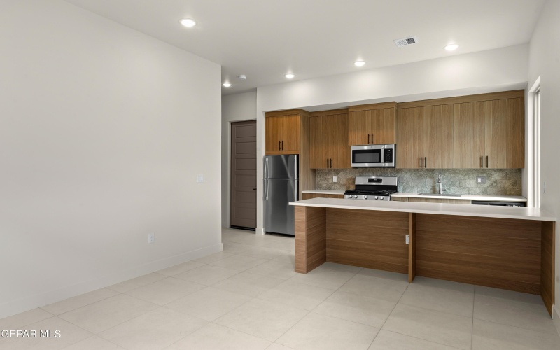 321 Blue Valley Drive, El Paso, TX 79928, 6 Bedrooms Bedrooms, ,3 BathroomsBathrooms,Residential,For Sale,321 Blue Valley Drive,0,935041