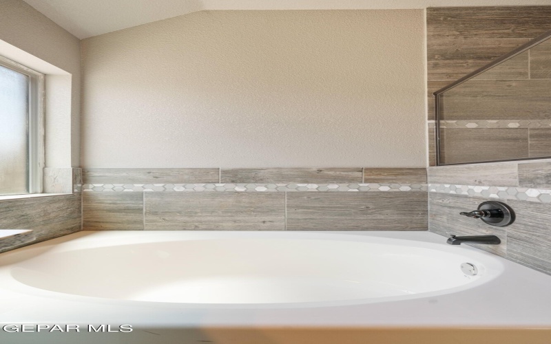 13840 Summer Hail Avenue, El Paso, TX 79928, 4 Bedrooms Bedrooms, ,3 BathroomsBathrooms,Residential,For Sale,13840 Summer Hail Avenue,0,935057