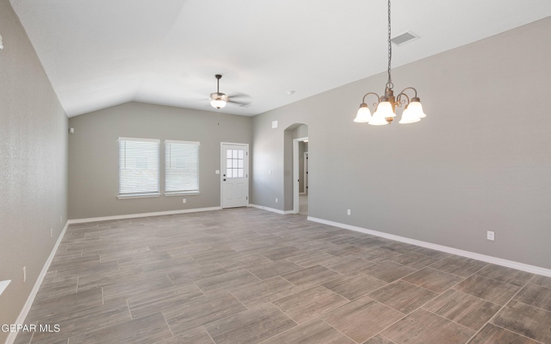 13868 Summer Hail Avenue, El Paso, TX 79928, 4 Bedrooms Bedrooms, ,3 BathroomsBathrooms,Residential,For Sale,13868 Summer Hail Avenue,0,935059