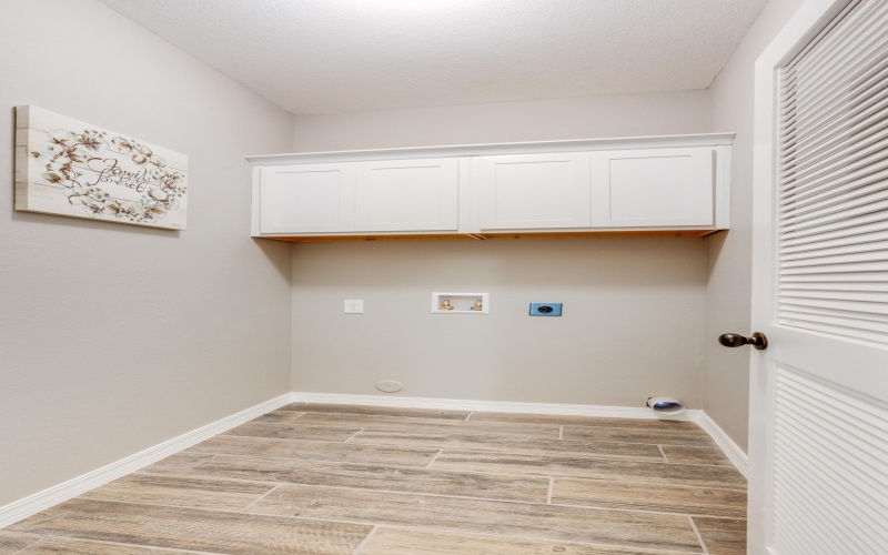 13860 Victory Sky Avenue, El Paso, TX 79928, 4 Bedrooms Bedrooms, ,3 BathroomsBathrooms,Residential,For Sale,13860 Victory Sky Avenue,0,935073