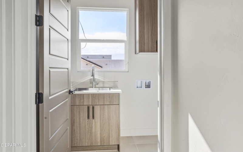 1837 Bridle Place, El Paso, TX 79911, 4 Bedrooms Bedrooms, ,2 BathroomsBathrooms,Residential,For Sale,1837 Bridle Place,0,935081