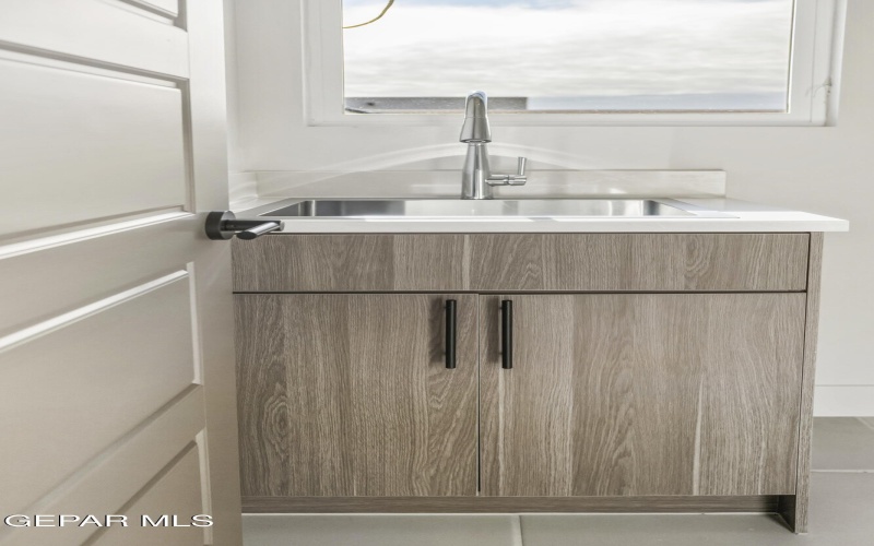 1837 Bridle Place, El Paso, TX 79911, 4 Bedrooms Bedrooms, ,2 BathroomsBathrooms,Residential,For Sale,1837 Bridle Place,0,935081