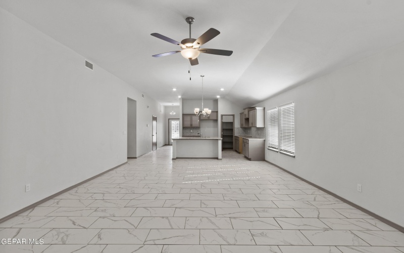 13864 Thunder Sky Avenue, El Paso, TX 79928, 4 Bedrooms Bedrooms, ,3 BathroomsBathrooms,Residential,For Sale,13864 Thunder Sky Avenue,0,935088