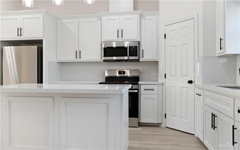 3974 Caserio Street, Edinburg, TX 78542, 3 Bedrooms Bedrooms, ,2 BathroomsBathrooms,Residential,For Sale,3974 Caserio Street,0,488913