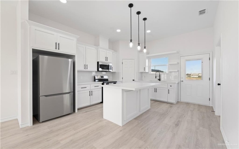 3974 Caserio Street, Edinburg, TX 78542, 3 Bedrooms Bedrooms, ,2 BathroomsBathrooms,Residential,For Sale,3974 Caserio Street,0,488913