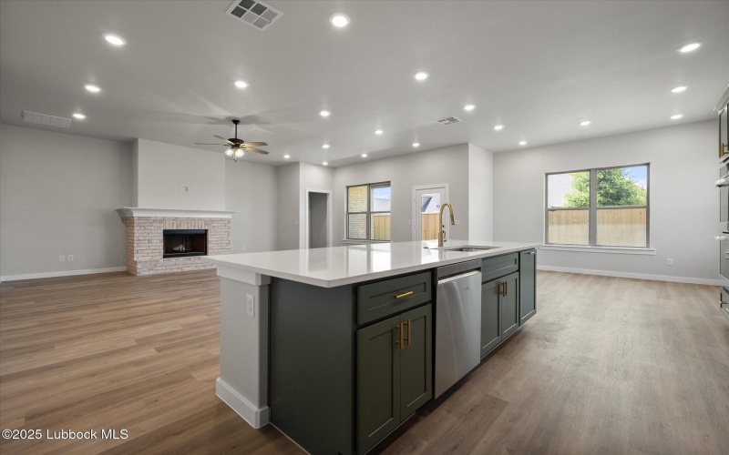 5409 109th Street, Lubbock, TX 79424, 4 Bedrooms Bedrooms, ,3 BathroomsBathrooms,Residential,For Sale,5409 109th Street,0,202553553