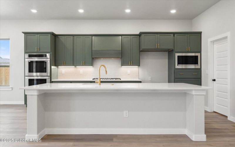 5409 109th Street, Lubbock, TX 79424, 4 Bedrooms Bedrooms, ,3 BathroomsBathrooms,Residential,For Sale,5409 109th Street,0,202553553