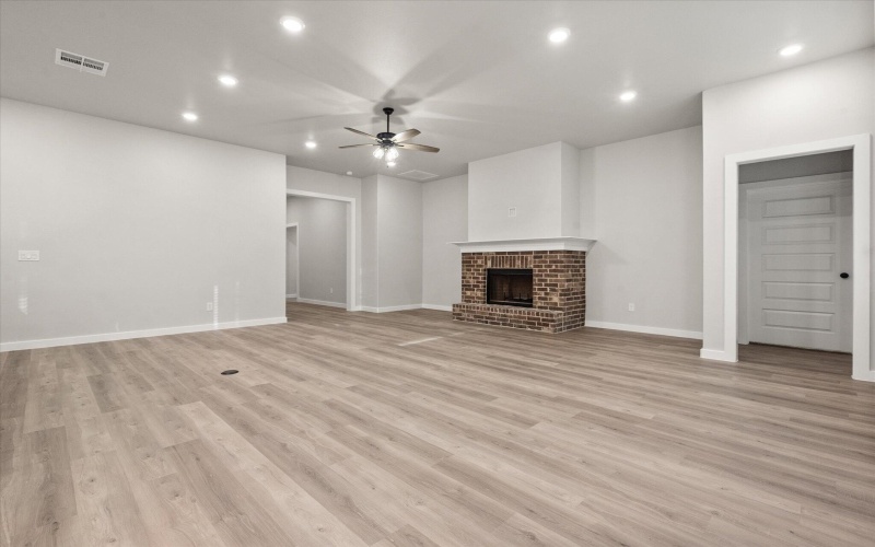 5409 106th Street, Lubbock, TX 79424, 4 Bedrooms Bedrooms, ,3 BathroomsBathrooms,Residential,For Sale,5409 106th Street,0,202558350