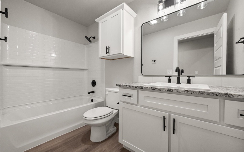 5409 106th Street, Lubbock, TX 79424, 4 Bedrooms Bedrooms, ,3 BathroomsBathrooms,Residential,For Sale,5409 106th Street,0,202558350